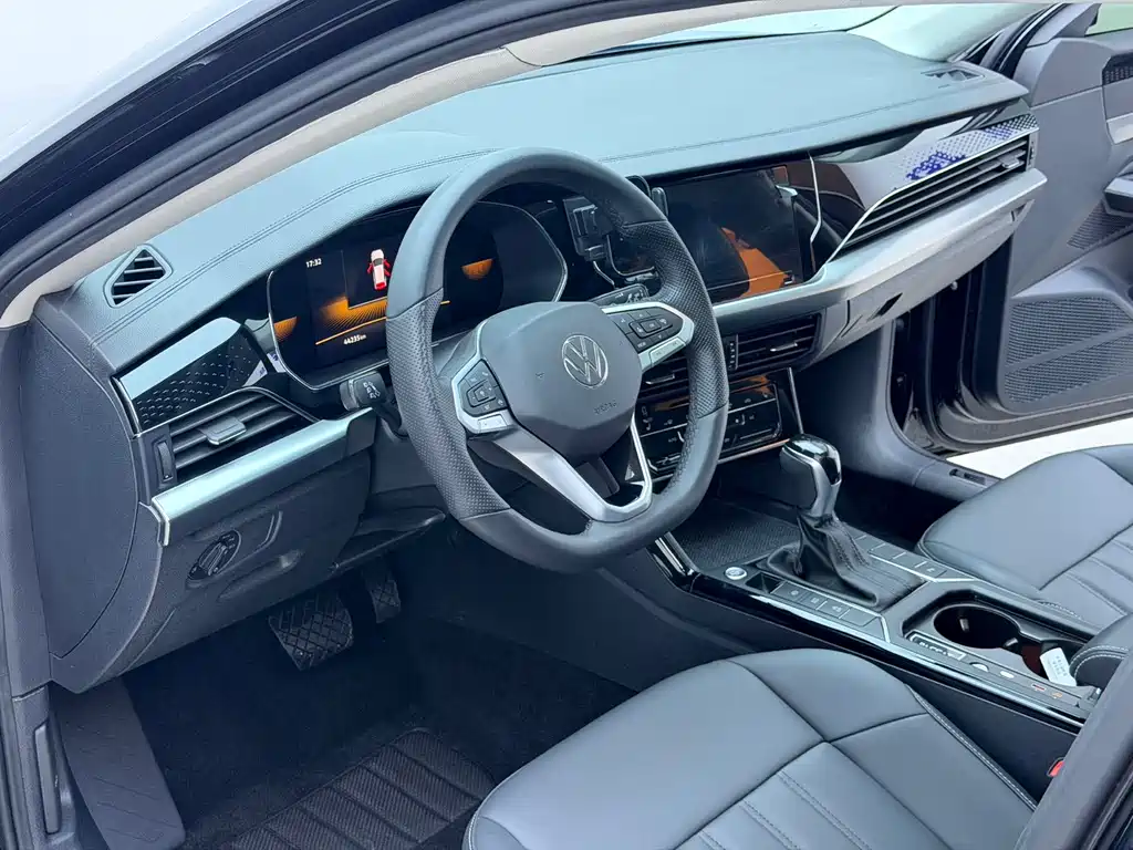 Passat Facelift 280 TSI Business