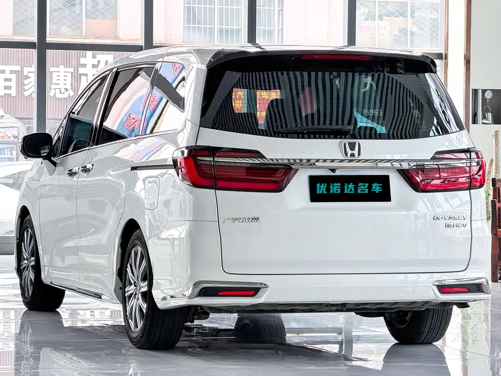 Odyssey 2.0 L e:HEV Sharp· Smart Enjoyment