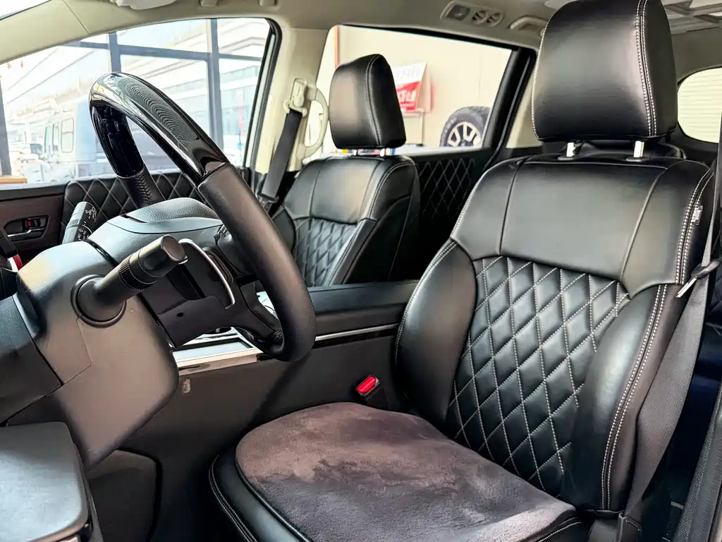 Odyssey 2.0 L e:HEV Sharp· Smart Enjoyment