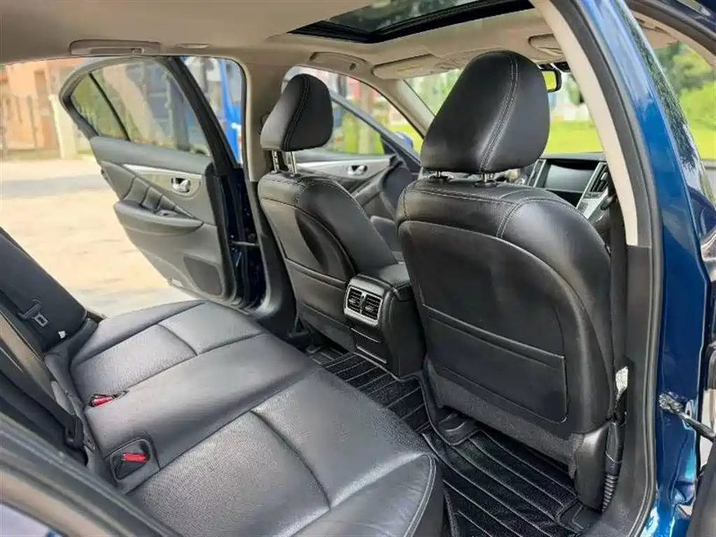 Infiniti Q50 L 2.0 T Joy