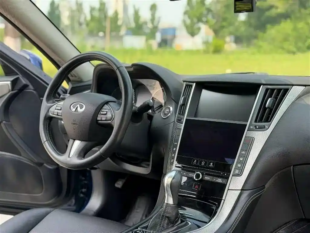 Infiniti Q50 L 2.0 T Joy
