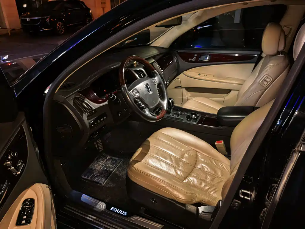 Equus 雅科仕 2009款 3.8尊享版