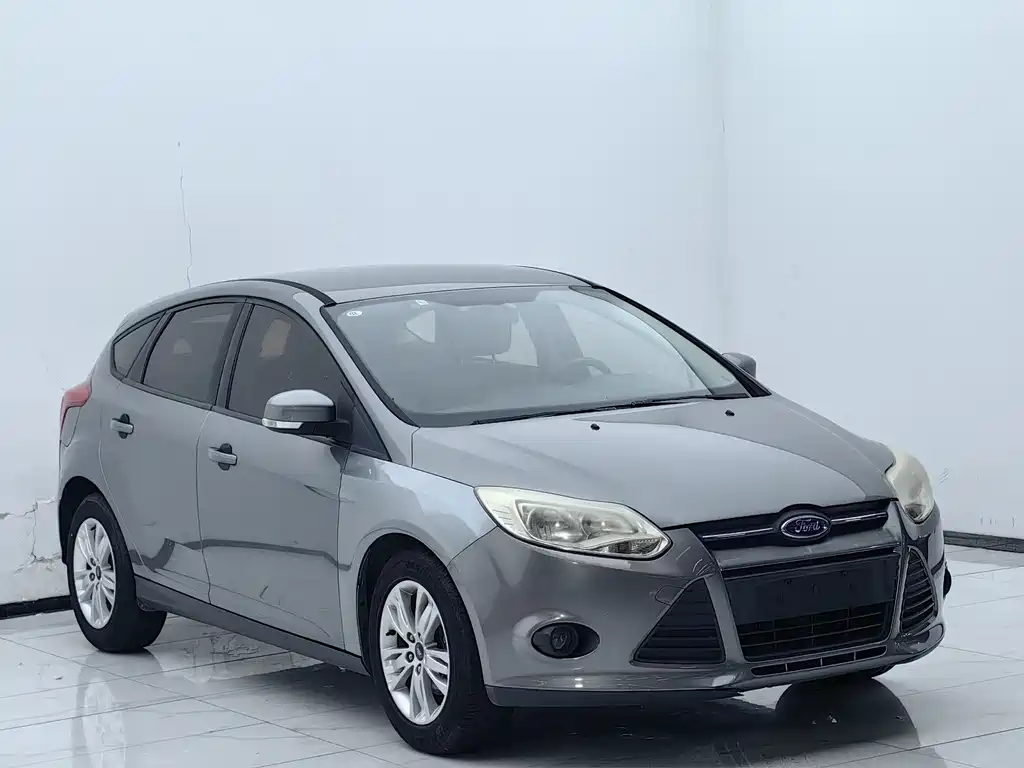 Focus Hatchback 1.6 L Auto Comfort