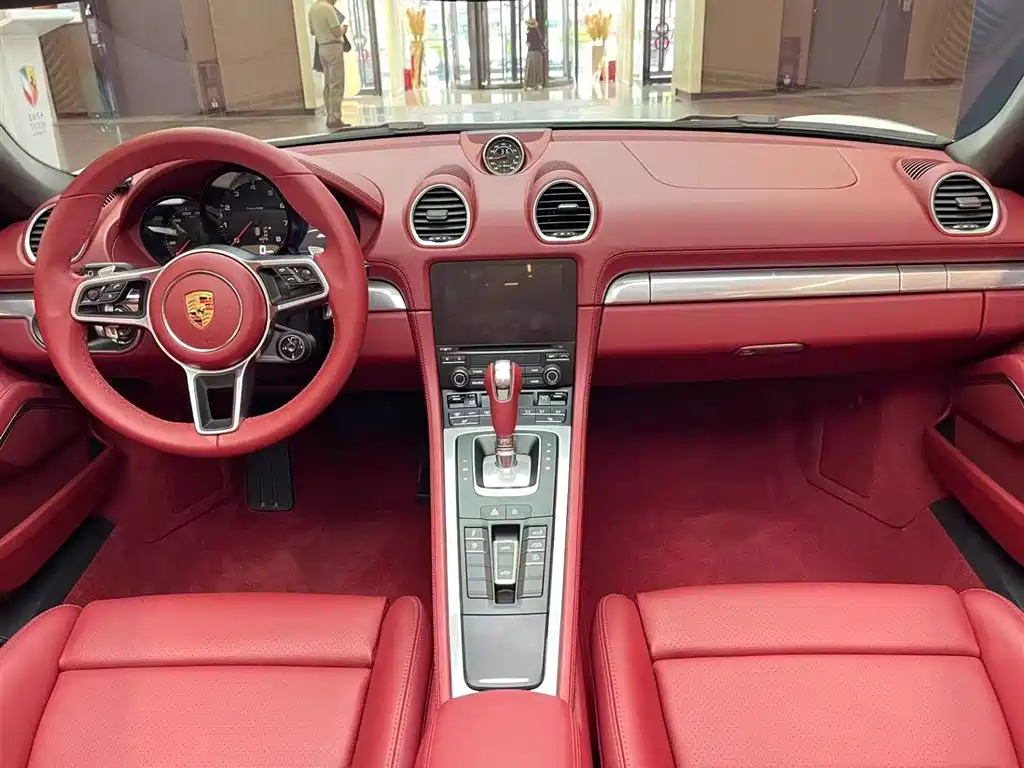 Porsche 718 Boxster 2.0 T