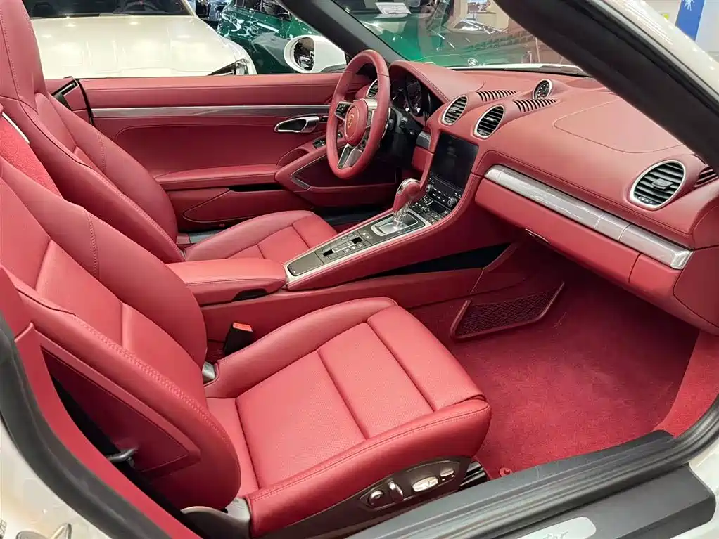 Porsche 718 Boxster 2.0 T