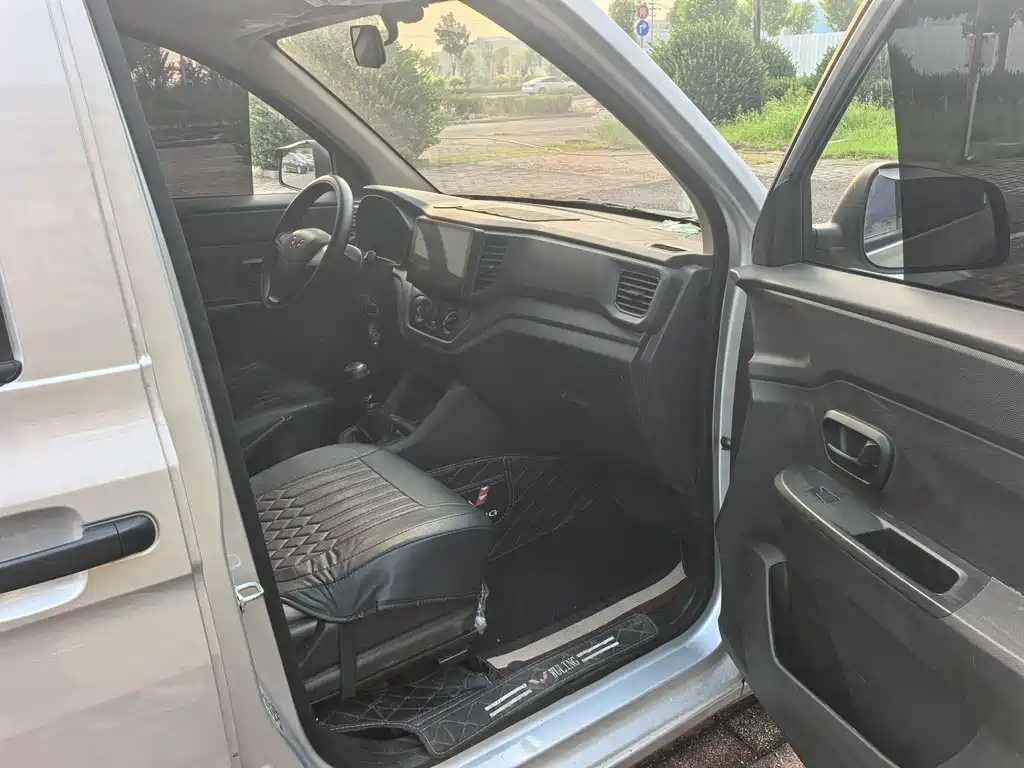 Wuling Hongguang V 1.5 L Power Take LAR