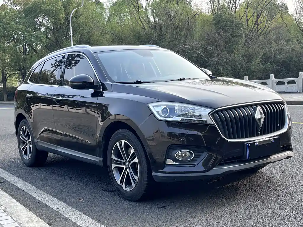 Borgward BX7 28 T 2 WD Elite 5-seat