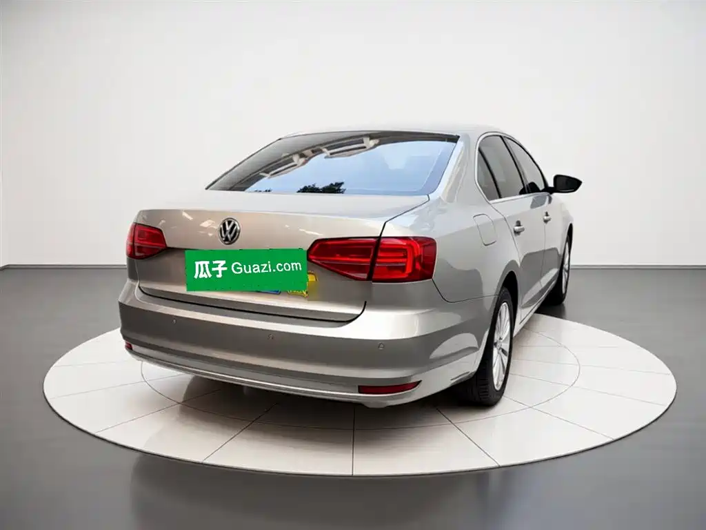 Sagitar 1.6 L Manual Comfort