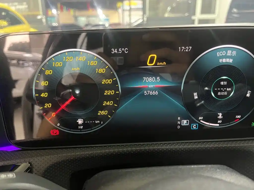 Mercedes-Benz CLA (Import) CLA 200
