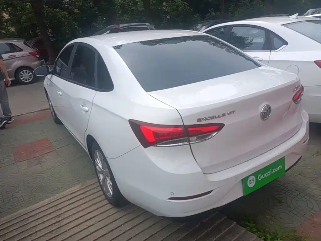 Excelle GT Facelift Exemplary 1.5 L Auto Elite