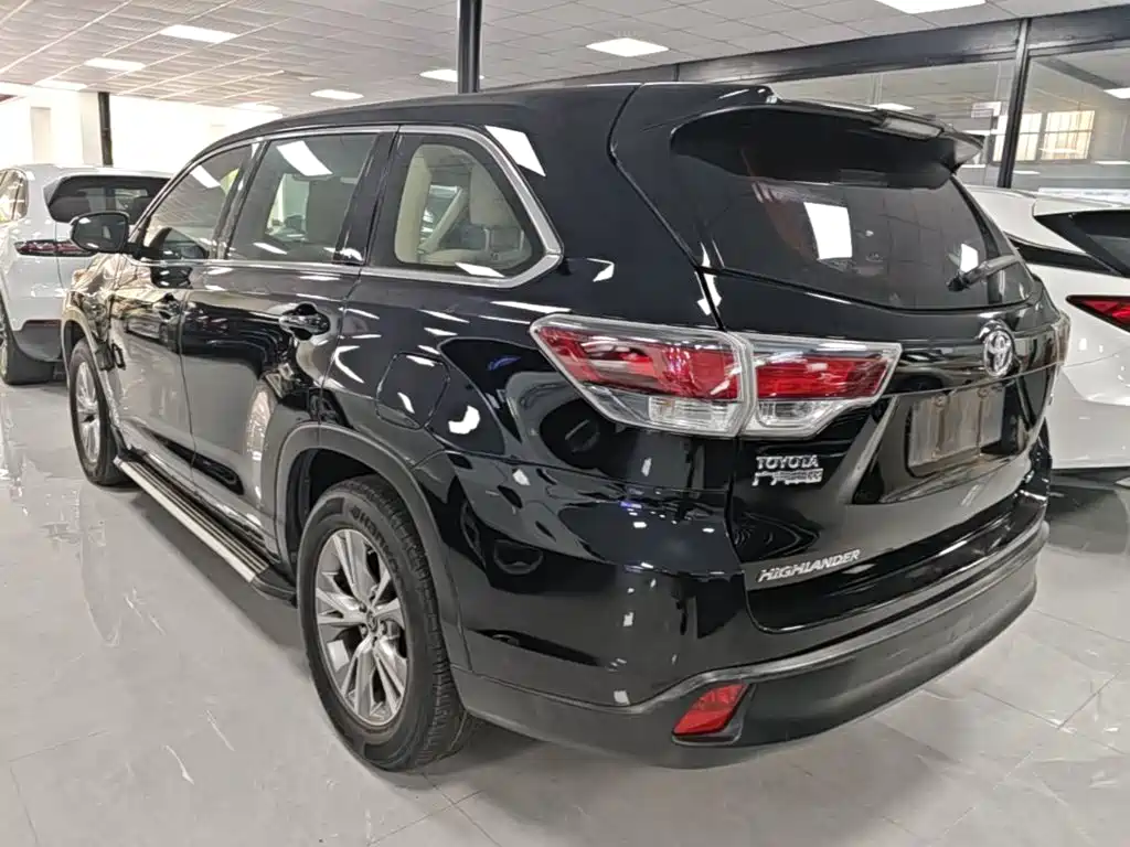 Highlander 2.0 T 4 WD Elite 7-seat