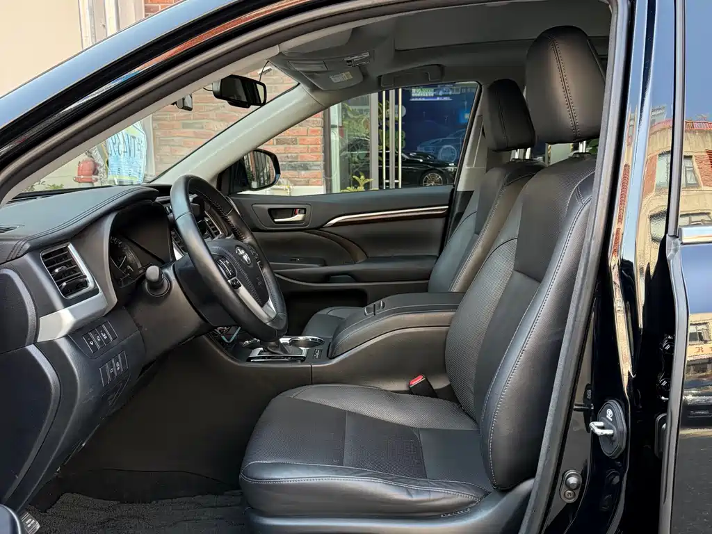 Highlander 2.0 T 4 WD Supreme 7-seat