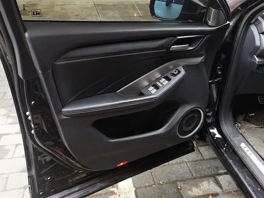 WEY VV6 2.0 T 2 WD Super Luxury CN-VI