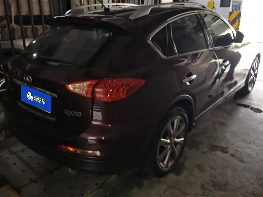 Infiniti QX50 (Import) 英菲尼迪QX50(进口) 2013款 2.5 L 两驱优雅版
