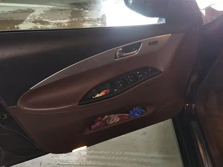 Infiniti QX50 (Import) 英菲尼迪QX50(进口) 2013款 2.5 L 两驱优雅版