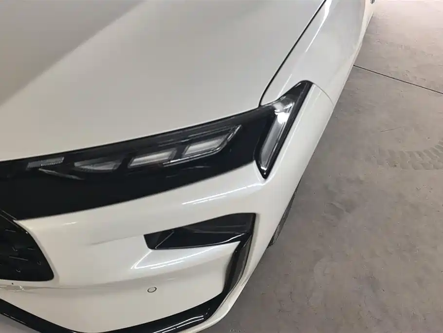 Mondeo EcoBoost 245 ST-Line