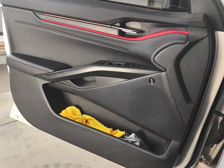Mondeo EcoBoost 245 ST-Line