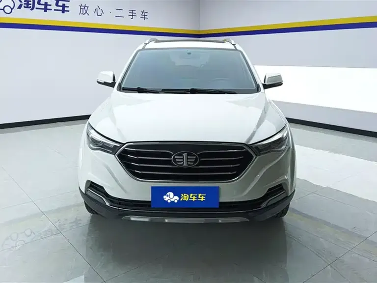Besturn X40 1.6 L Auto Luxury