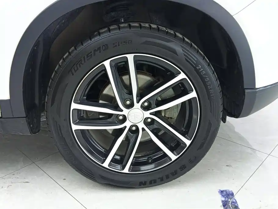 Besturn X40 1.6 L Auto Luxury