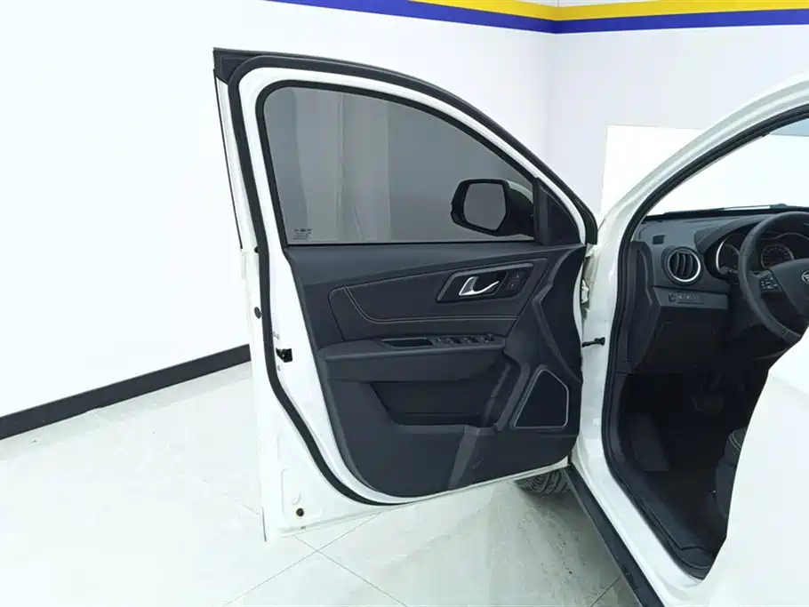 Besturn X40 1.6 L Auto Luxury