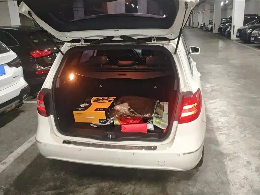 Mercedes-Benz B-Class B 180