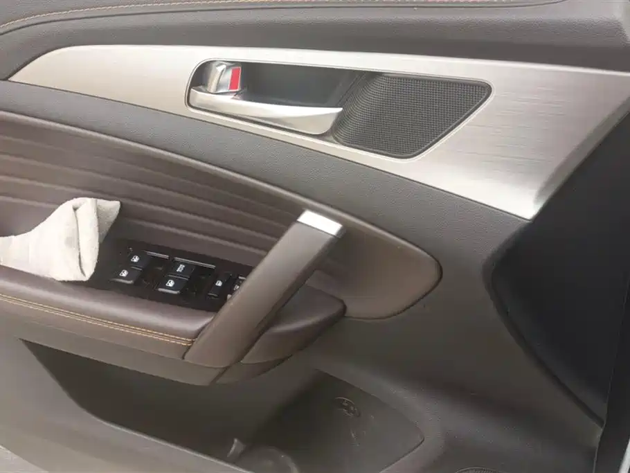 Changan CS35 PLUS 1.6 L Auto Connected