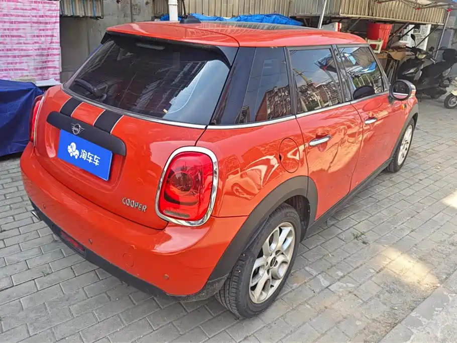 MINI 1.5 T ONE 5-door