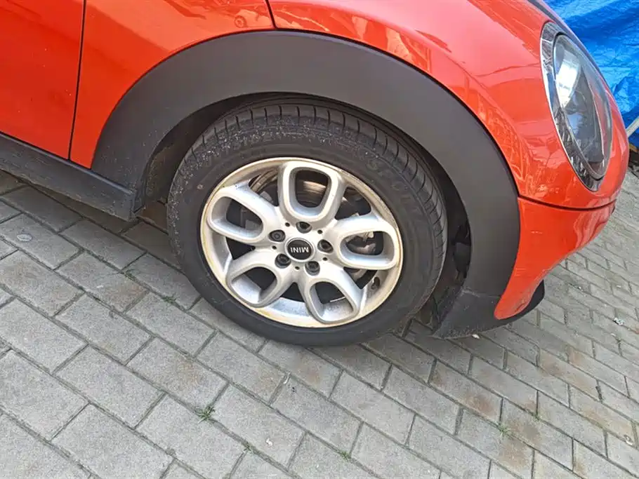 MINI 1.5 T ONE 5-door