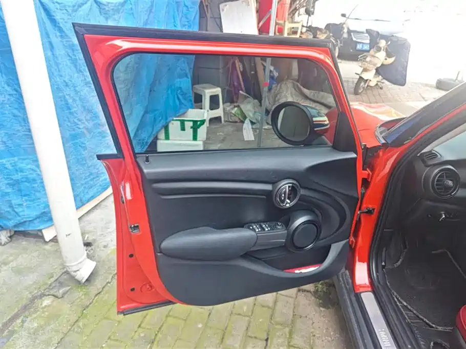 MINI 1.5 T ONE 5-door
