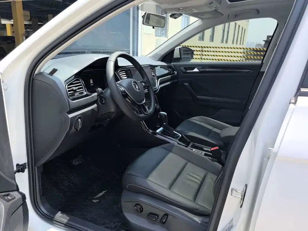 T-ROC 280 TSI DSG 2 WD Comfort Enjoyment PLUS
