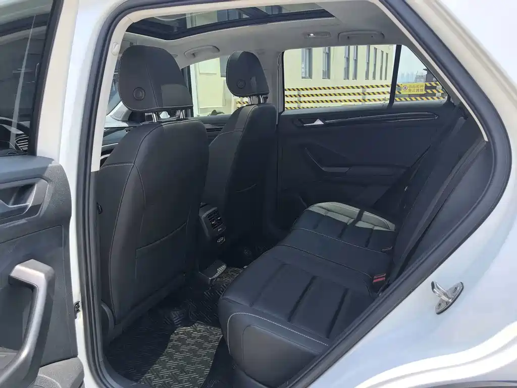 T-ROC 280 TSI DSG 2 WD Comfort Enjoyment PLUS