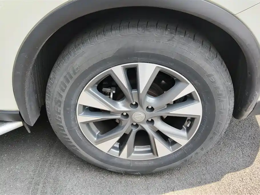Murano 2.5 L XL 2 WD Connected Luxury