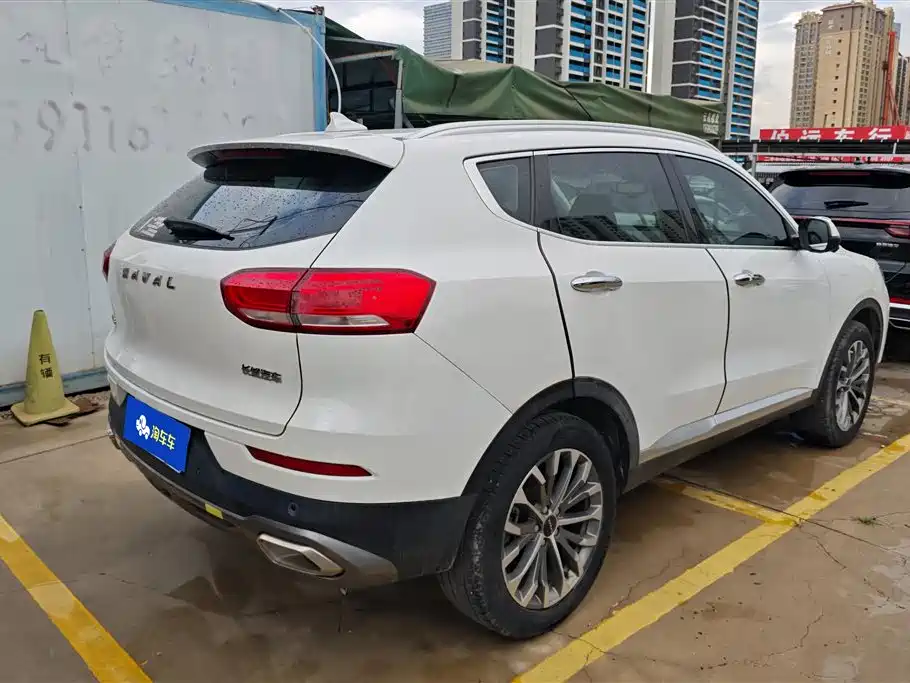 Haval H6 哈弗H6 2021款 国潮版 1.5 GDIT 自动超豪版