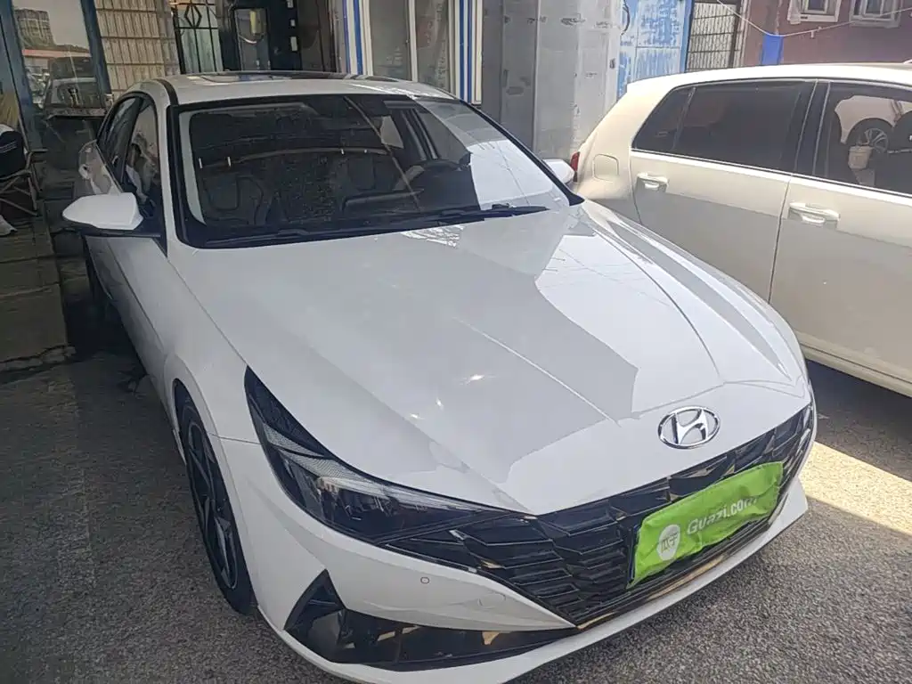 Elantra 1.5 L CVT GLX Elite