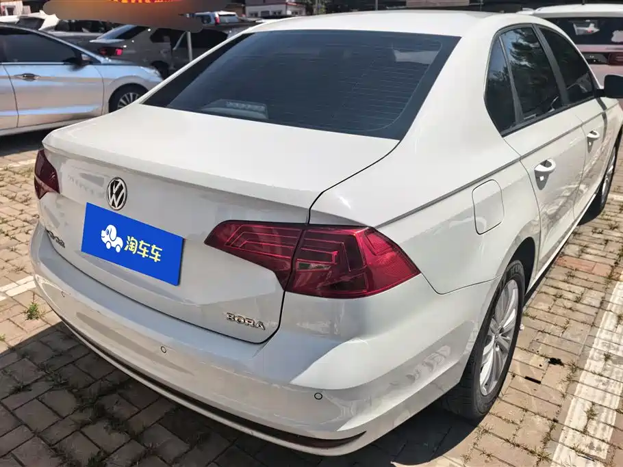 Bora Facelift 1.5 L Auto Fashion CN-V