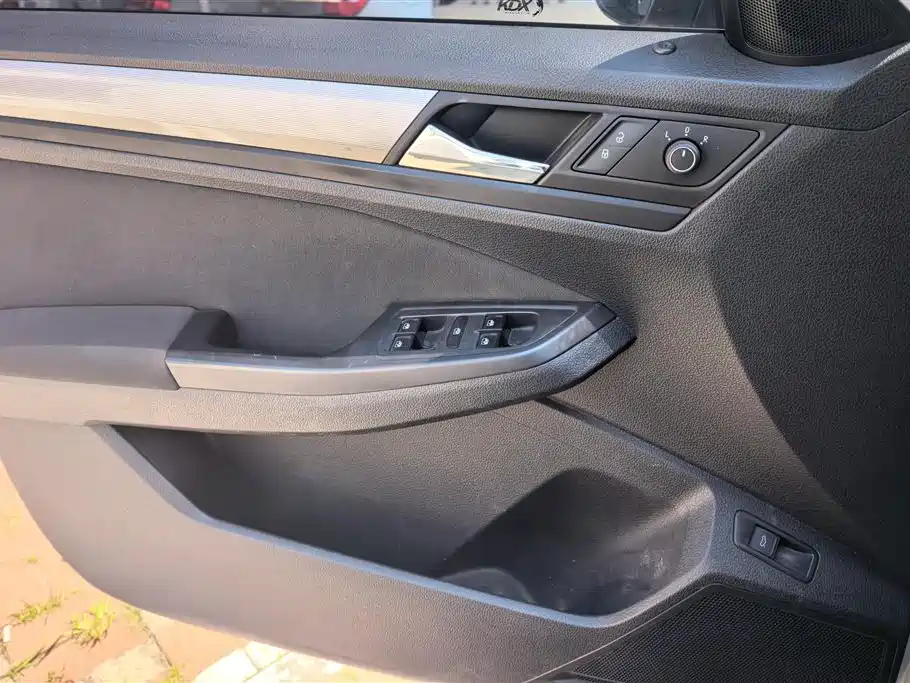 Bora Facelift 1.5 L Auto Fashion CN-V