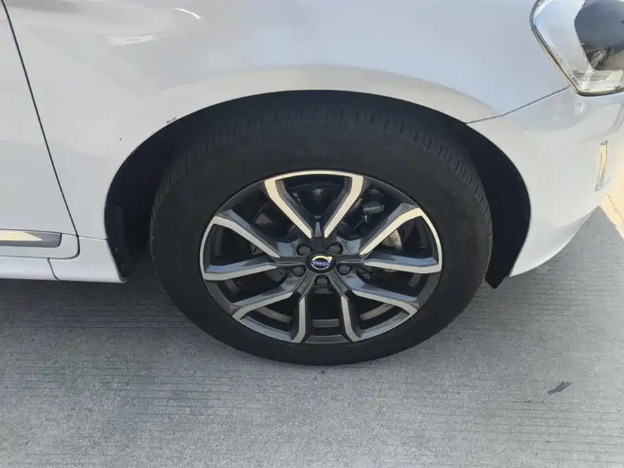 Volvo XC60 T5 AWD Smart Vision Upgraded