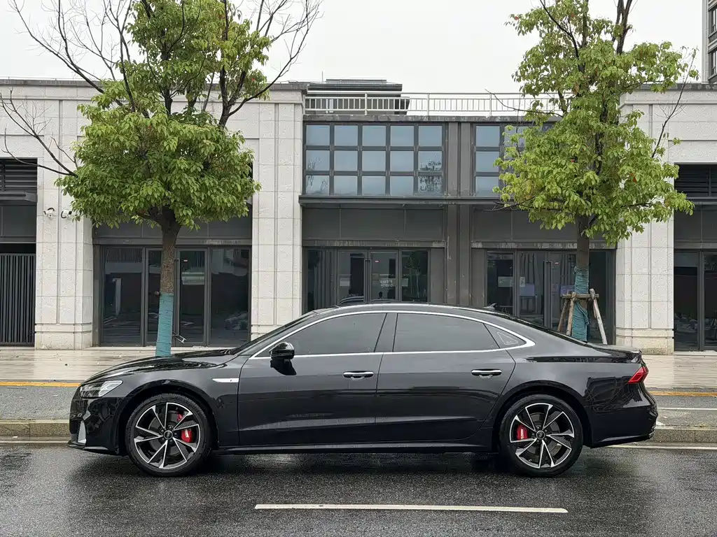 Audi A7 L 45 TFSI S-line Build Dream Crystal Flow Package