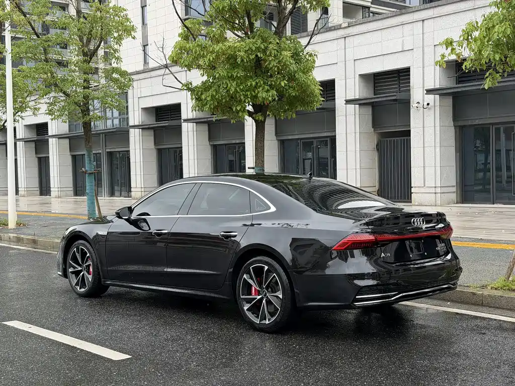 Audi A7 L 45 TFSI S-line Build Dream Crystal Flow Package