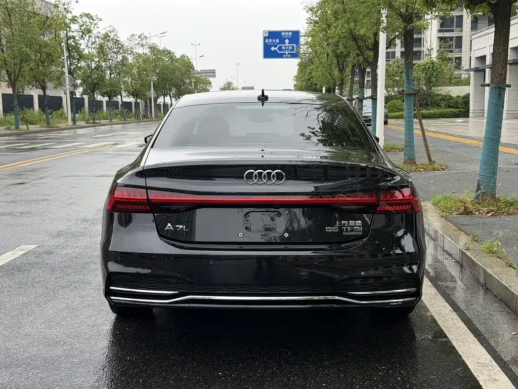 Audi A7 L 45 TFSI S-line Build Dream Crystal Flow Package