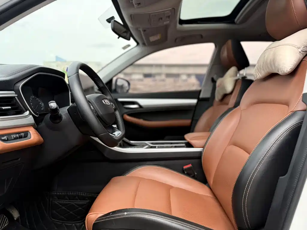 Vision X6 1.4 T CVT Distinguished