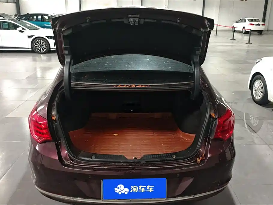 Trumpchi GA6 235 T DCT Luxury