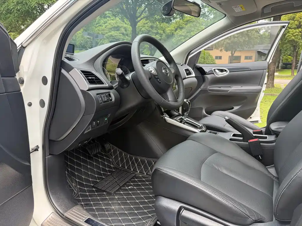 Sylphy 1.6 XV CVT Connected Premium CN-VI