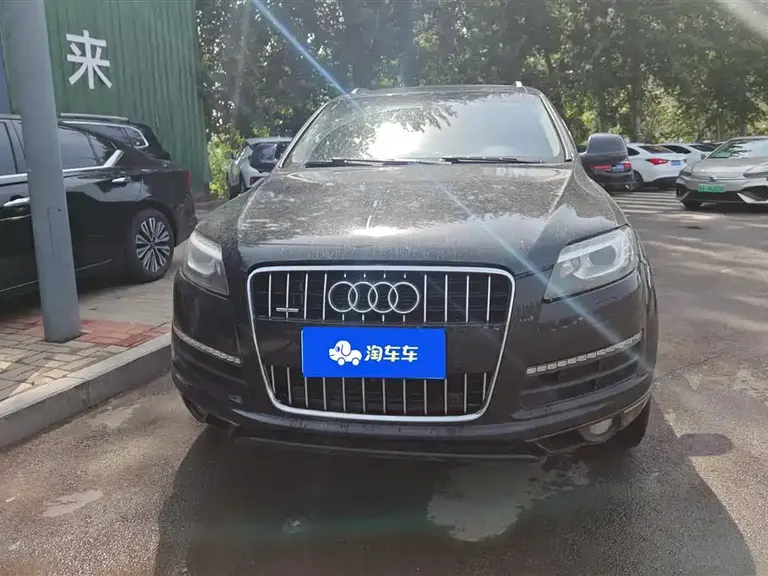 Audi Q7 奥迪Q7 2011款 3.0 TFSI 技术型245 kW