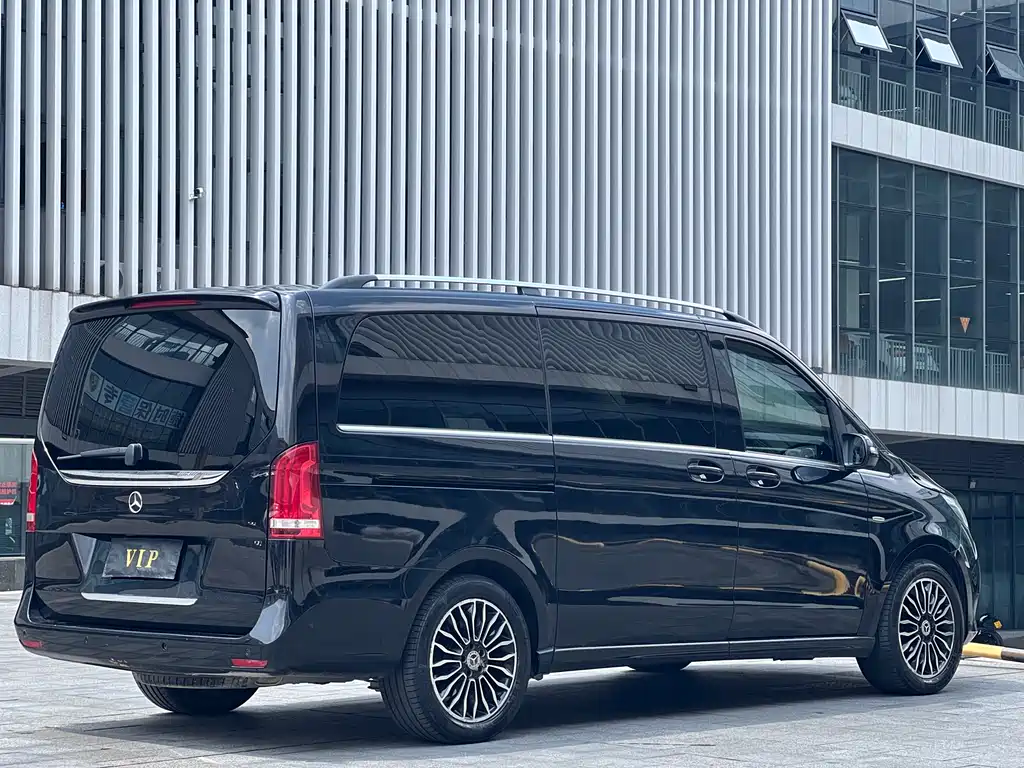 Mercedes-Benz V-Class V 260 Distinguished CN-VI