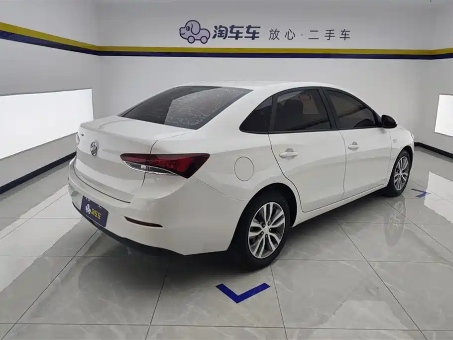 Excelle GT 1.3 T Auto Light Hybrid Elite