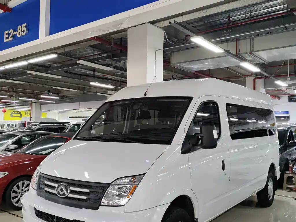 Xintu V80 2.0 T Manual Classic Aoyuntong Power LWB Mid Roof 6 7 8 9-seat