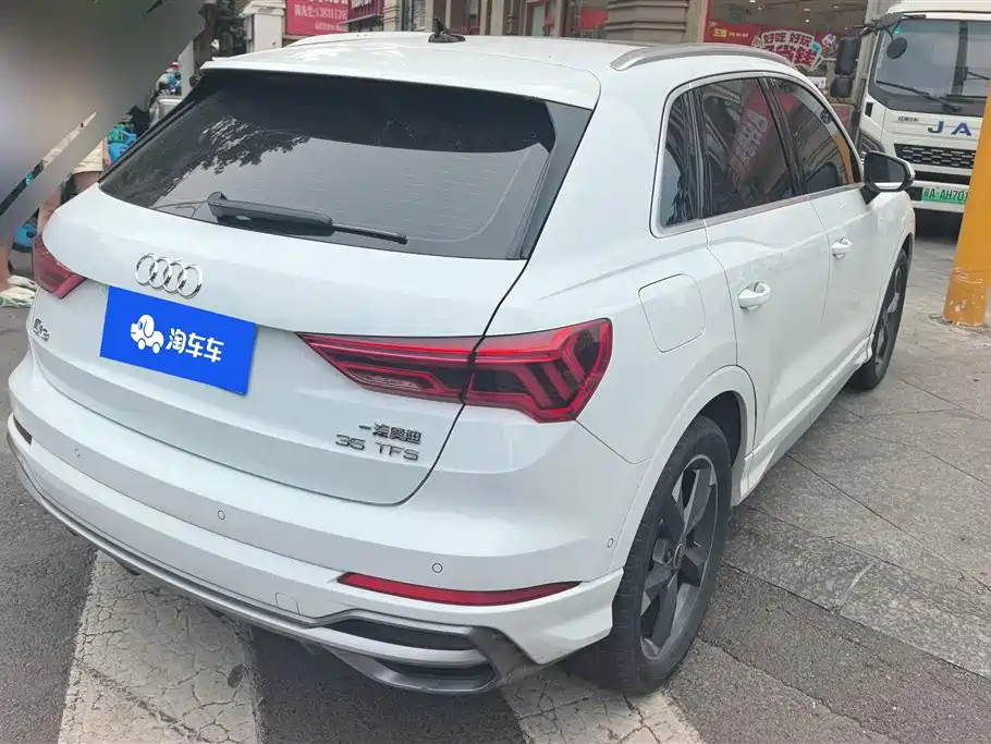 Audi Q3 35 TFSI Fashion Dynamic