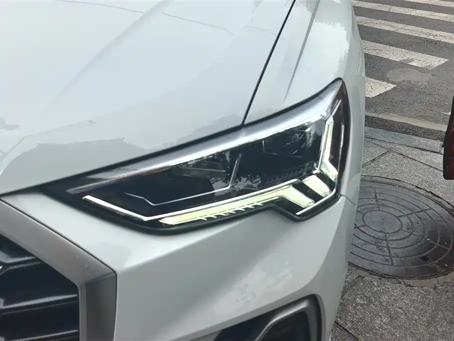 Audi Q3 35 TFSI Fashion Dynamic