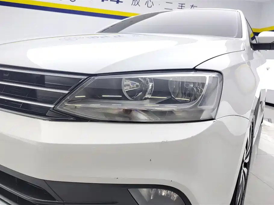 Sagitar 1.6 L Auto Comfort